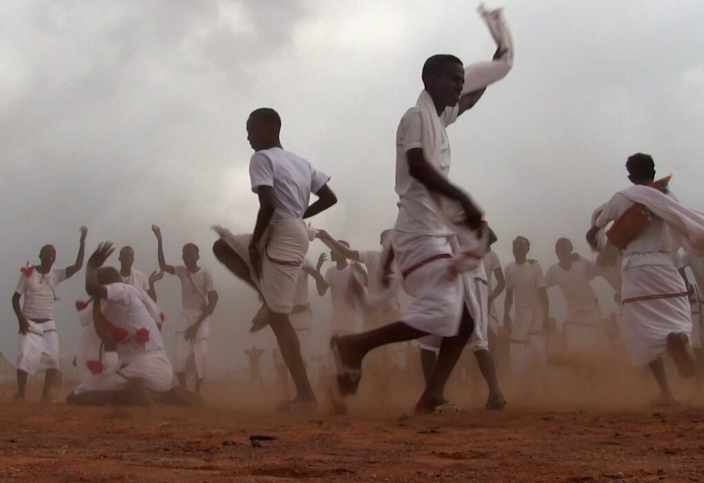 Sawirka: Ciyaar dhaqameeda Wil wille oo sidoo kalena loo yaqaan Harimacadde. (Xuquuqda Sawirka: Yared Kabede)